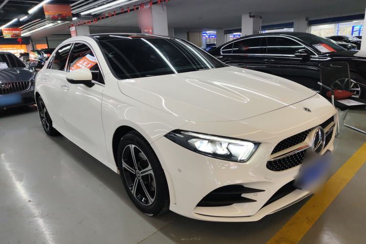 Used Mercedes-Benz A-Class 2022 Revised Version A 200 L Sport Sedan Fashionable Style Exterior 1