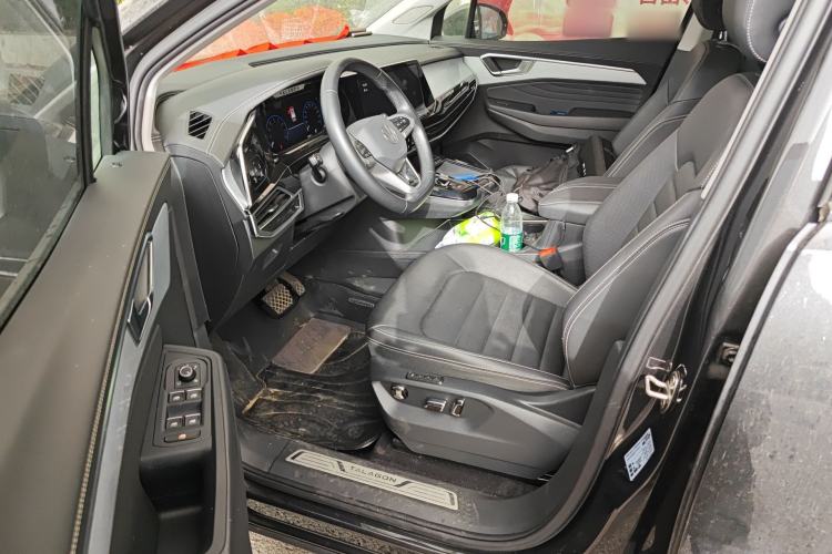 Used Volkswagen Talagon 2023 Facelift 380TSI All-Wheel Drive Luxury Jiajing Pro Version with 7 Seats
