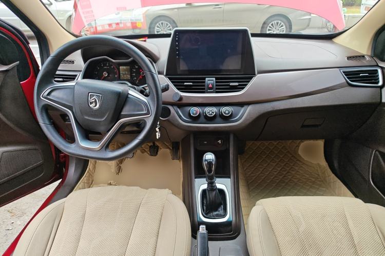 Used Baojun 310W 2017 1.5L Manual Comfort Version China V
