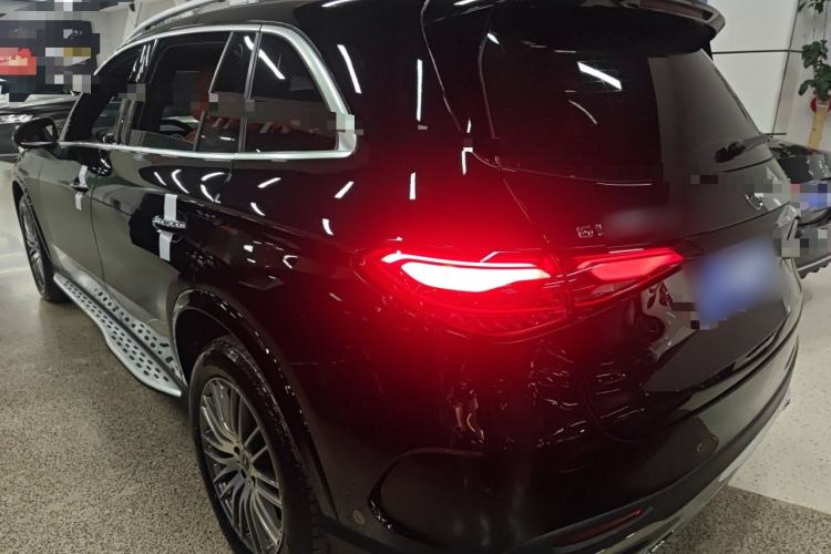 Used Mercedes-Benz GLC 2024 GLC 300 L 4MATIC Dynamic Edition 5-seater
