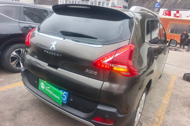 Used Peugeot 3008 2015 2.0L Automatic Classic Edition
