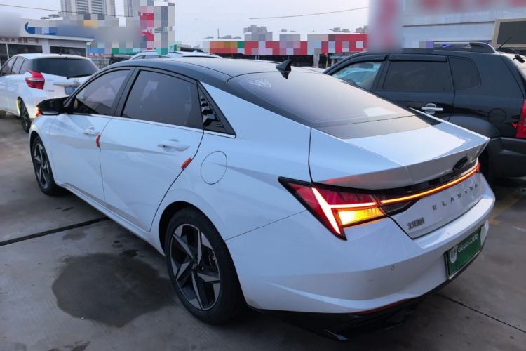 Used Hyundai Elantra 2021 1.5L CVT LUX Prestige Edition Rear Left 45 Deg