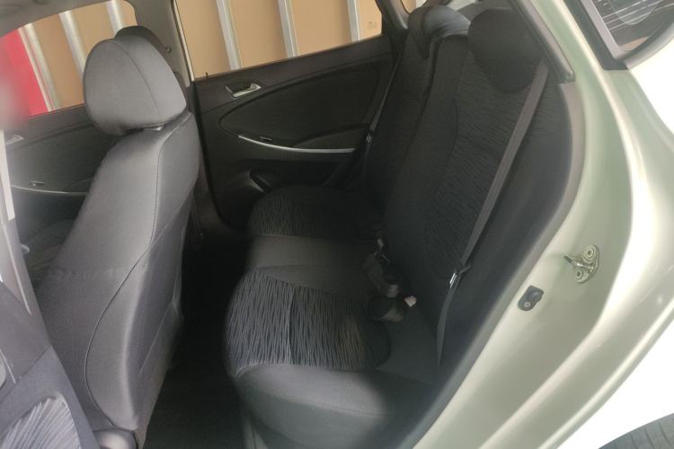 Used Hyundai Verna Ray 2014 1.4L Manual GLX
