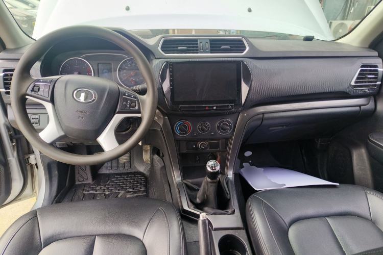 Used Great Wall Wingle 5 2017 2.0T European Version Diesel Two-Wheel Drive Advanced Large Double-Cab GW4D20E