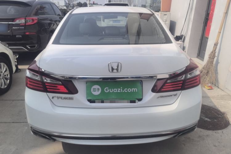 Used Honda Accord 2016 2.0L Elite Edition
