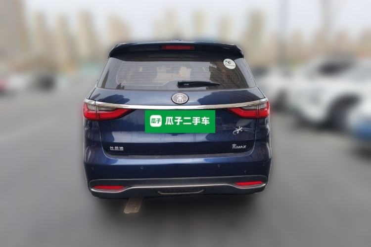 Used BYD Song MAX 2018 1.5T Automatic Smart Connect Elite Model with 6 Seats

