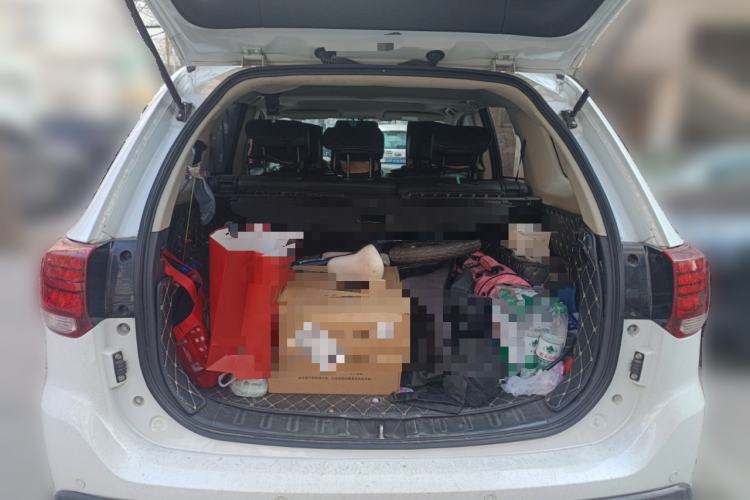 Used Mitsubishi Outlander 2018 2.0L Two-Wheel Drive Glory Edition 5 Seats