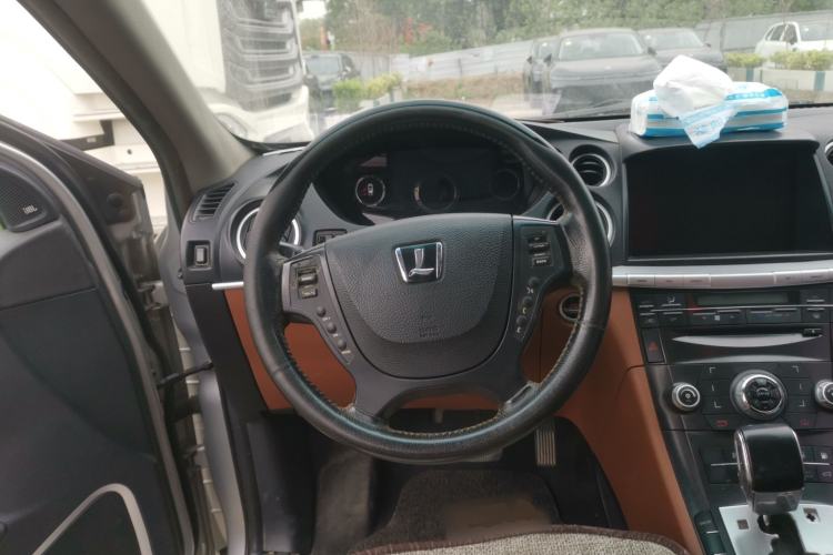 Used Luxgen Great 7 SUV 2011 2.2T Two-Wheel Drive Smart Version Steering Wheel