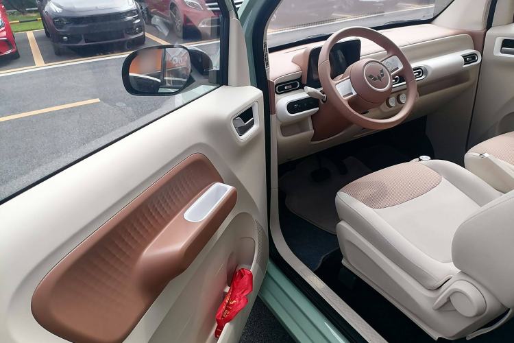 Used Wuling Hongguang MINIEV 2024 3rd Generation 215km Youth Edition