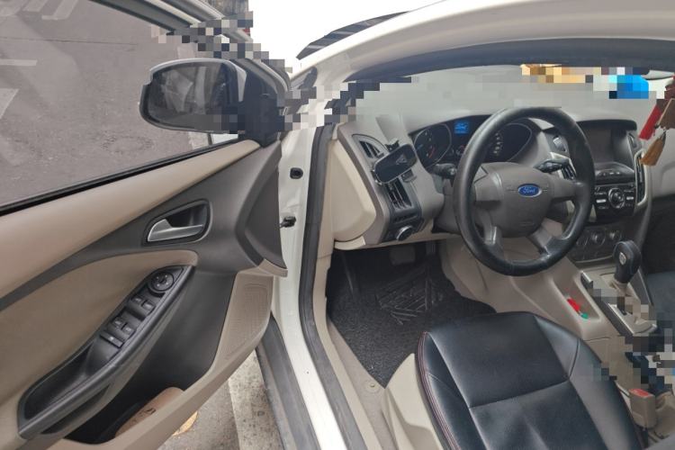 Used Ford Focus 2015 Sedan 1.6L Automatic Comfort Model
