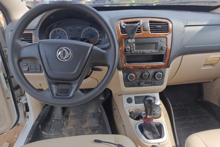 Used Dongfeng Fengon 330 2014 1.5L Manual Utility Version DK15