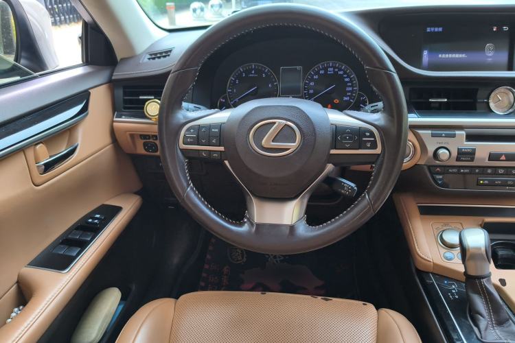 Used Lexus ES 2015 200 Elite Edition Steering Wheel