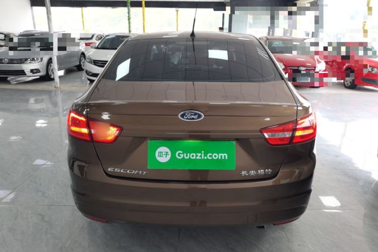 Used Ford Escort 2015 1.5L Manual Comfort Model
