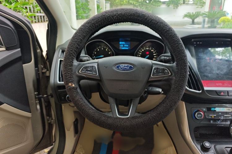 Used Ford Focus 2015 Sedan 1.6L Automatic Trend Model
