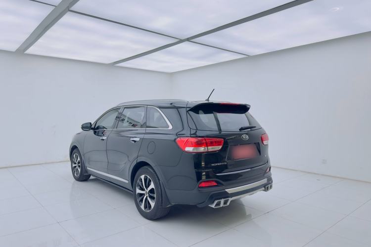 Used Kia Sorento 2016 Sorento L 2.4L Gasoline 4WD Custom Edition 7 Seats Emission Standard China V
