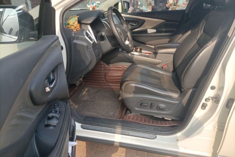 Used Nissan Murano 2019 2.5L XL Two-Wheel Drive Smart Connect Luxury Edition China VI Standard
