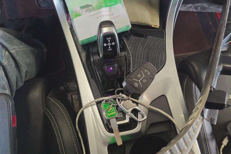 Used Lynk & Co 01 2019 2.0T Two-Wheel-Drive Pro Version China VI Standard