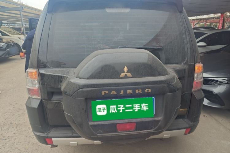 Used Mitsubishi Pajero 2019 V97 3.8L 5-Door GLS Middle East Edition