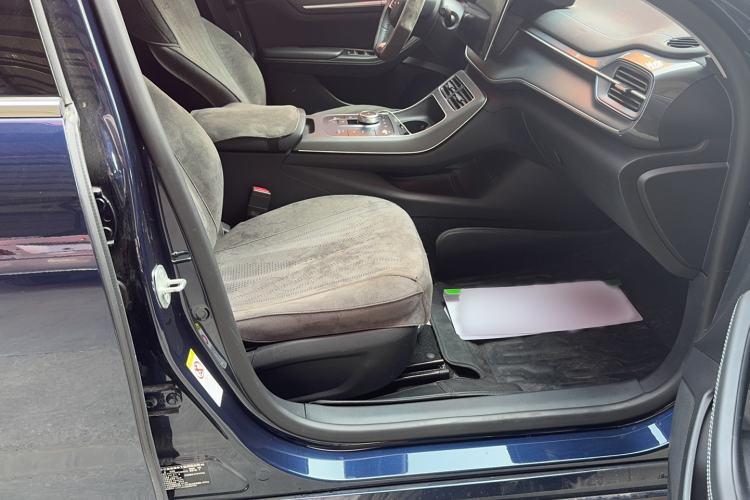 Used BYD Destroyer 05 2024 HONOR Edition DM-i 55KM Luxury Model Interior 4