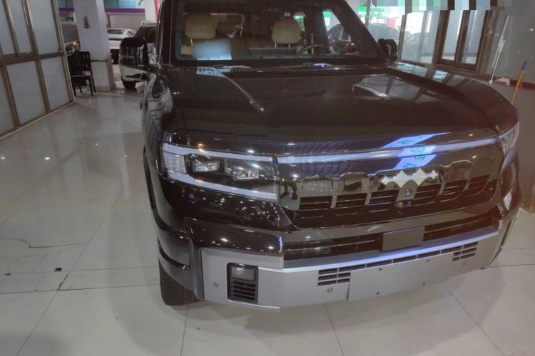 Used Formula Leopard 8 2025 Smart & Brave Flagship Edition 7 Seats