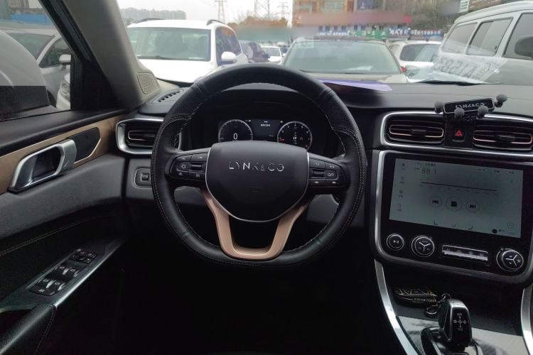 Used Lynk & Co 01 2018 2.0T Two-Wheel-Drive + Version Steering Wheel