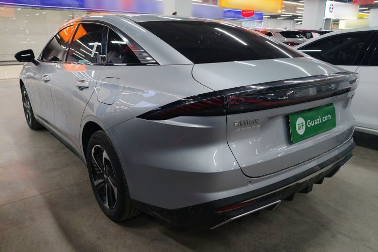 Used Geely Galaxy L6 2025 EM-i 140km Starship Edition
