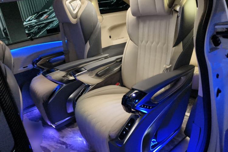 Used Toyota Granvia 2023 2.5L Hybrid Comfort Edition