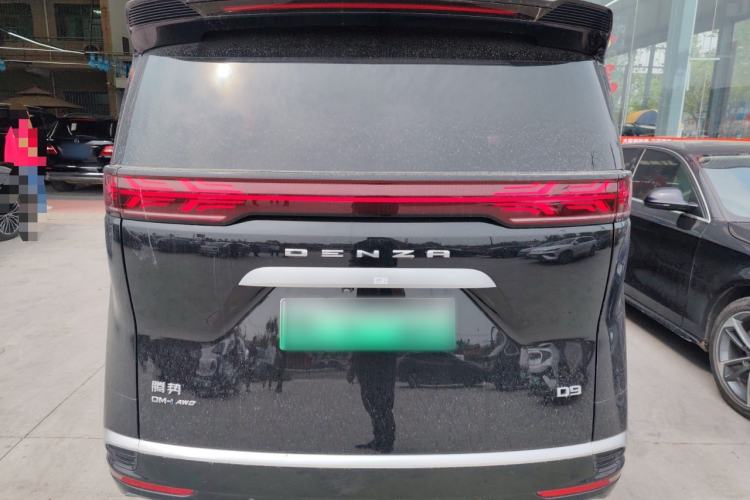 Used Denza D9 2022 DM-i 970 Four-Wheel Drive Flagship Model Rear