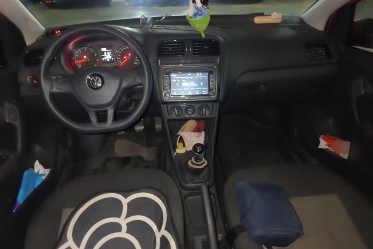 Used Volkswagen Polo 2016 1.4L Manual Fashion Model