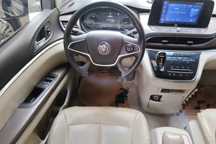 Used Buick GL8 2022 Land Cruiser Executive Class 652T Comfort Model Steering Wheel