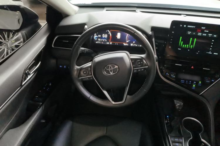 Used Toyota Camry 2021 2.5G Luxury Edition