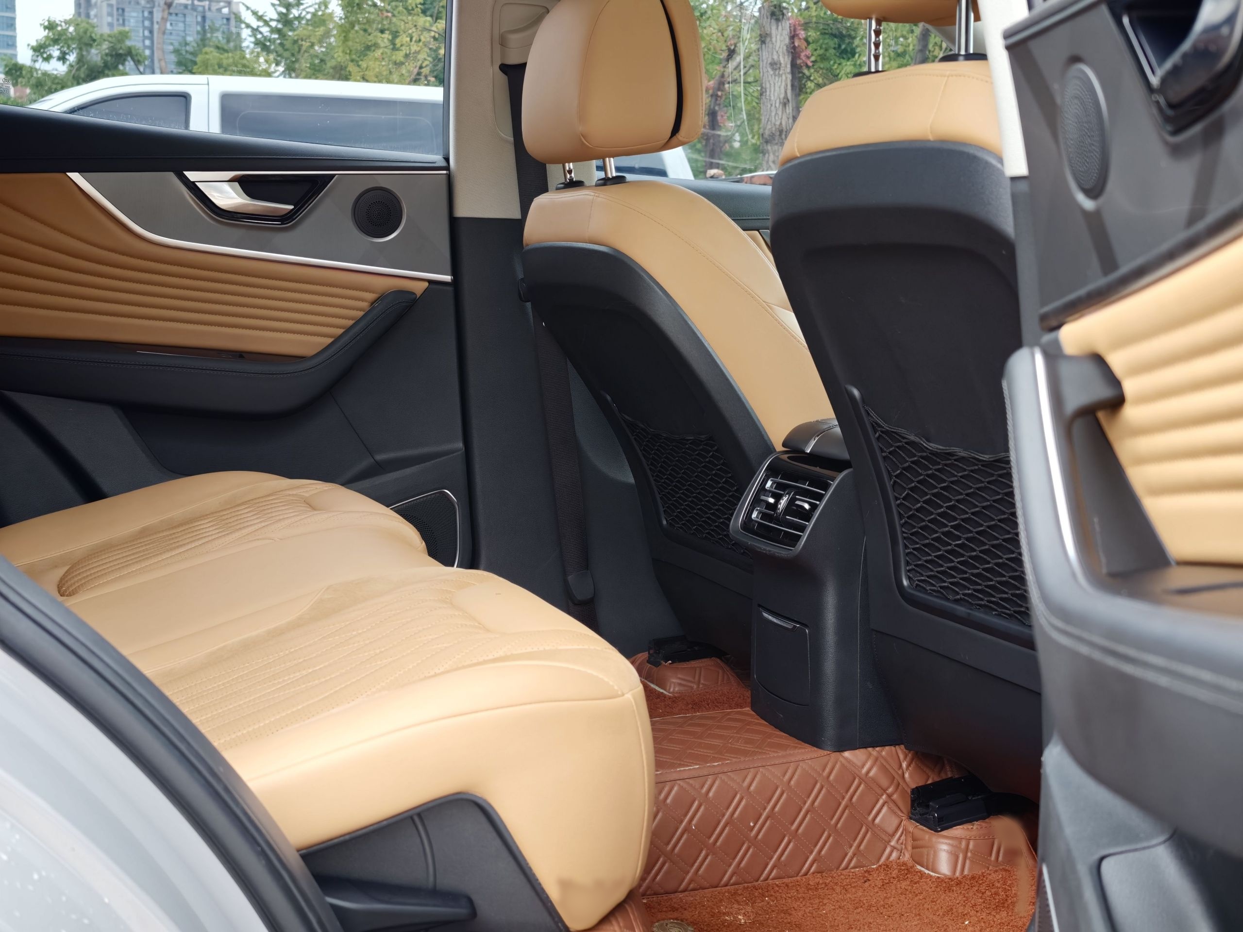 Hongqi HS5 2023 2.0T Qixiang Pro Edition — снимка 19