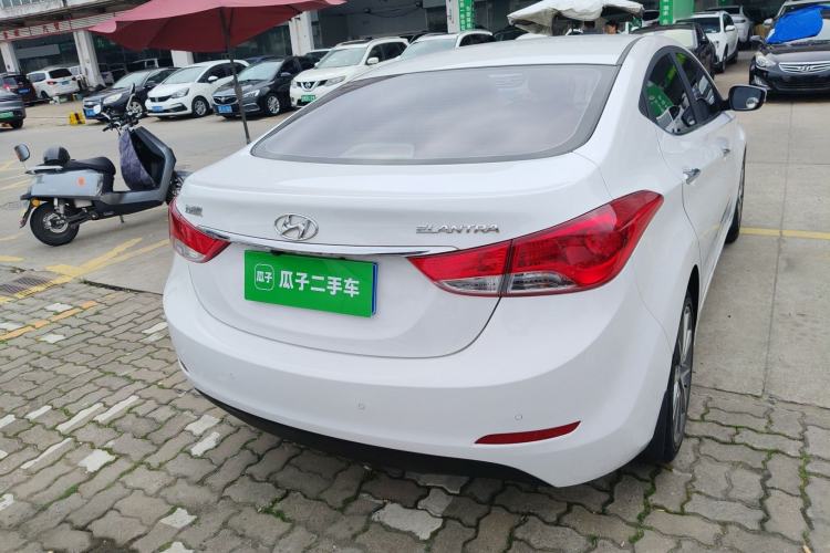 Used Hyundai Elantra (5th Generation / Langdong) 2015 1.6L Automatic Leading Model