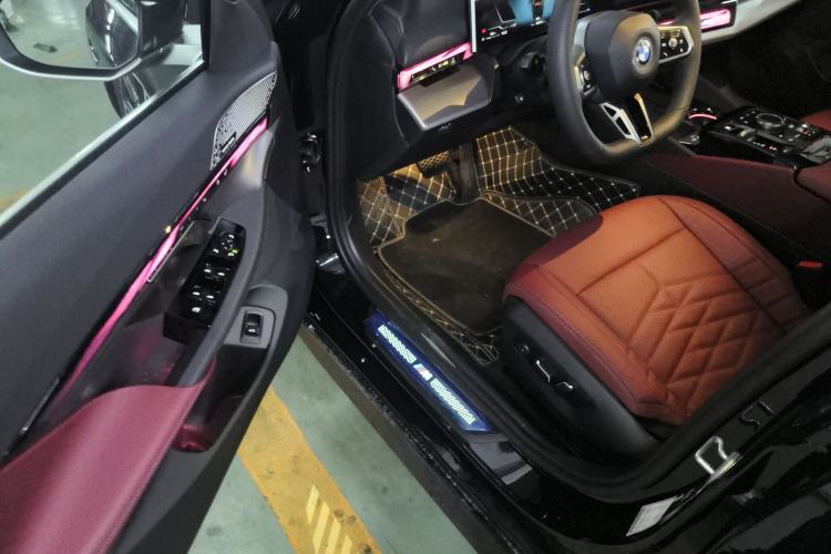 Used BMW 5 Series 2026 Facelift Model 530Li Leading Edition M Sport Package
