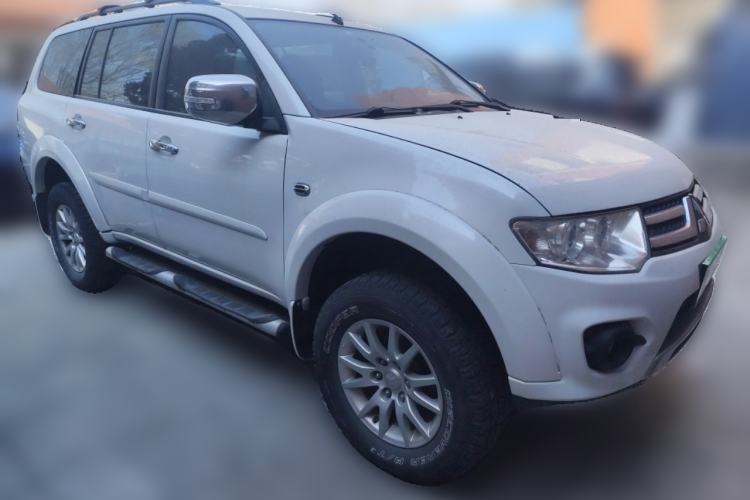 Used Mitsubishi Pajero Sport 2013 3.0L Automatic 4x4 Executive Edition
