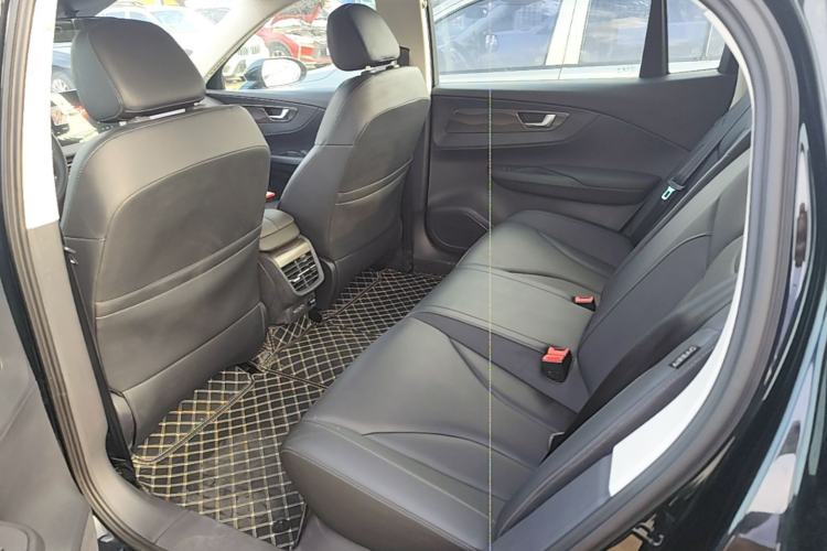 Used Hongqi E-QM5 2022 431 km Charge & Enjoy Edition
