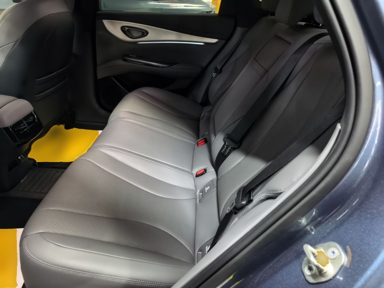 BYD Seal 07 DM-i 2025 Intelligent Driving Version DM-i 1.5L 125 km Luxury Edition — снимка 20