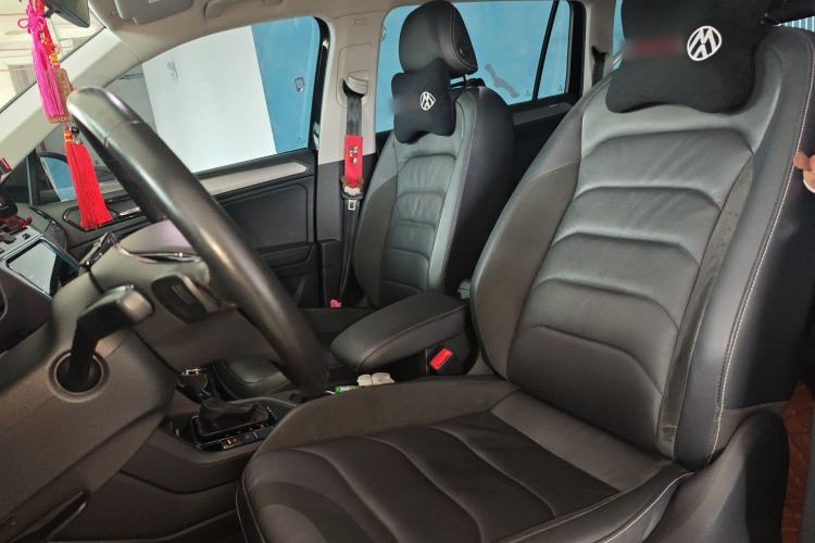 Used Volkswagen Tiguan L 2021 280TSI Automatic Two-Wheel Drive Smart Edition
