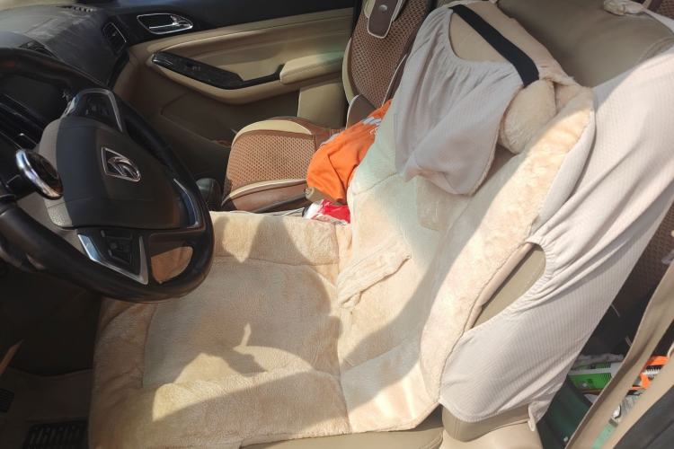 Used Baojun 730 2014 1.5L Manual Luxury Navigation ESP Version 7 Seats