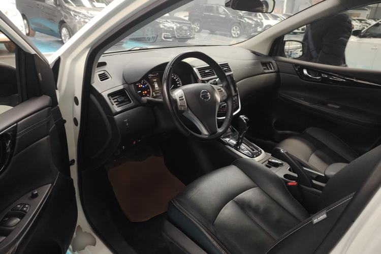 Used Nissan Tiida 2019 1.6L CVT ZhiZun Edition China VI standard
