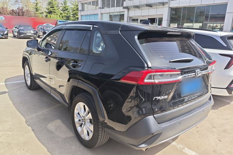 Used Toyota Wildlander 2022 Updated Version 2.0L CVT Two-Wheel Drive Leading Edition
