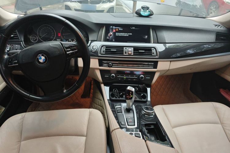 Used BMW 5 Series 2013 520Li Elegant Edition
