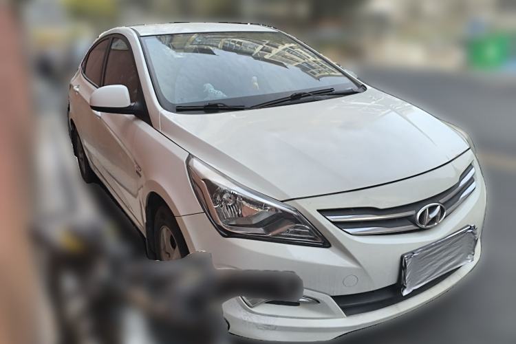 Used Hyundai Verna (older generation) 2016 1.4L Manual Smart GLS Trim
