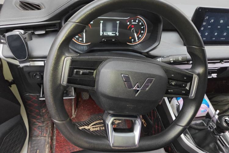 Used Wuling Jiachen 2022 1.5T Manual Light Enjoyment Dynamic Version Steering Wheel