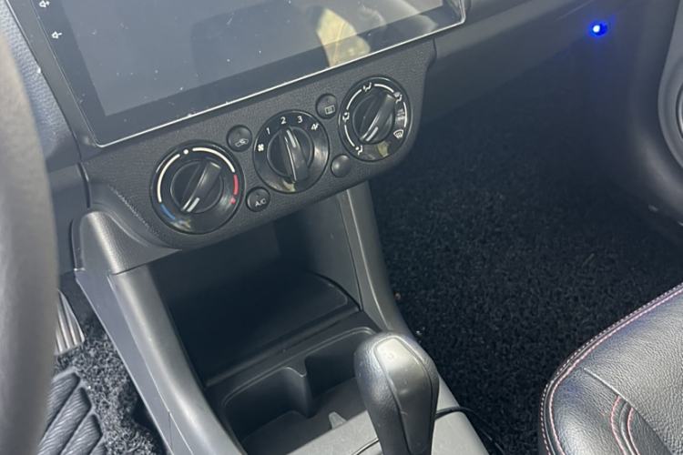 Used Suzuki Swift 2015 1.5L Automatic Limited Edition
