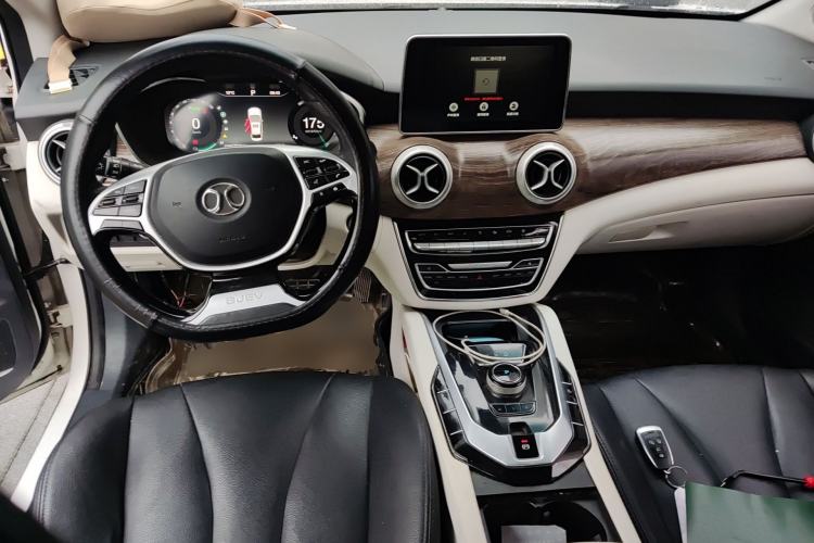 Used BAIC Beijing EU5 2018 R500 Smart Wind Edition