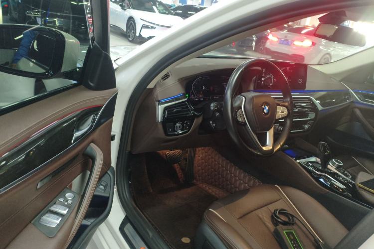 Used BMW 5 Series 2022 Restyled 525Li Luxury Package