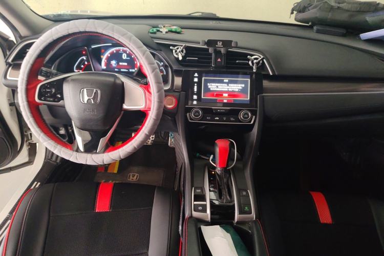 Used Honda Civic 2019 220TURBO CVT Dynamic Edition China V Emission Standard Center Console