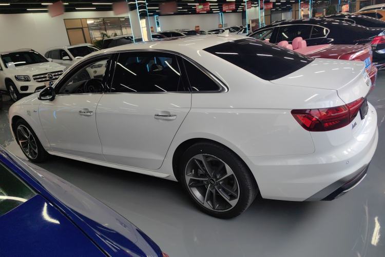 Used Audi A4L 2024 40 TFSI Fashion Dynamic Model
