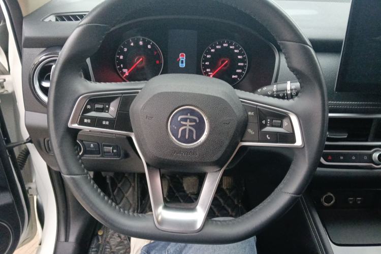 Used BYD Song 2020 Classic Edition 1.5T Manual Luxury Model
